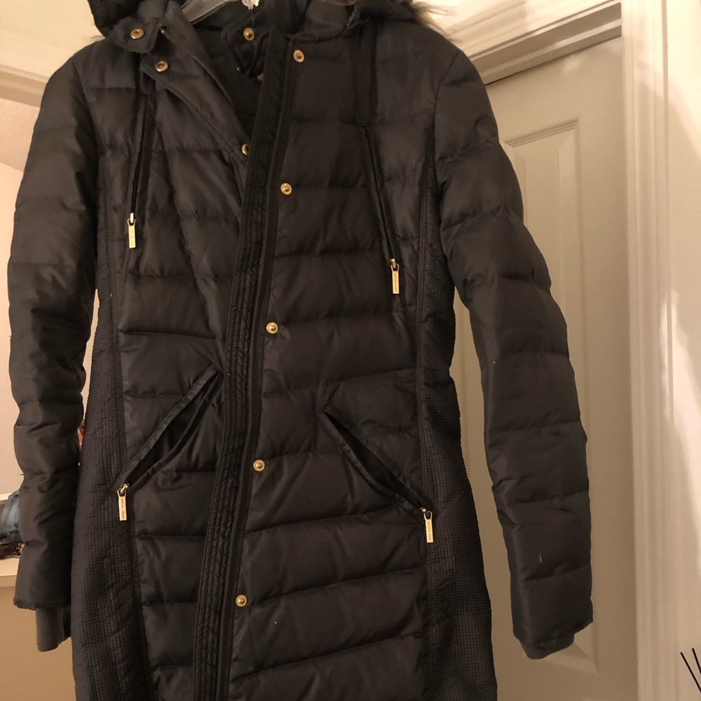 Michael kors winter coat needs new zipper